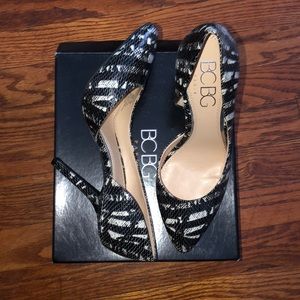 New in box BCBG black and white heels